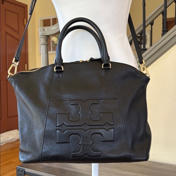 Tory Burch Bombe T Satchel handbag in black leather - Picture 3 of 13